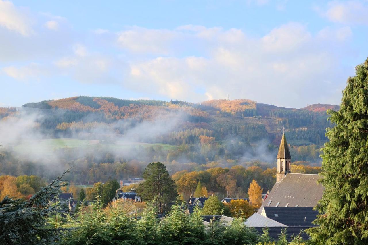 Knockendarroch Hotel Pitlochry Exterior foto